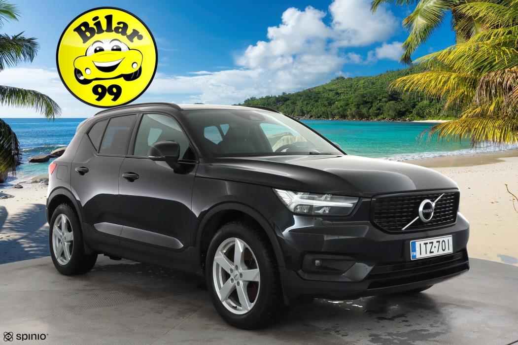 VOLVO XC40 2021