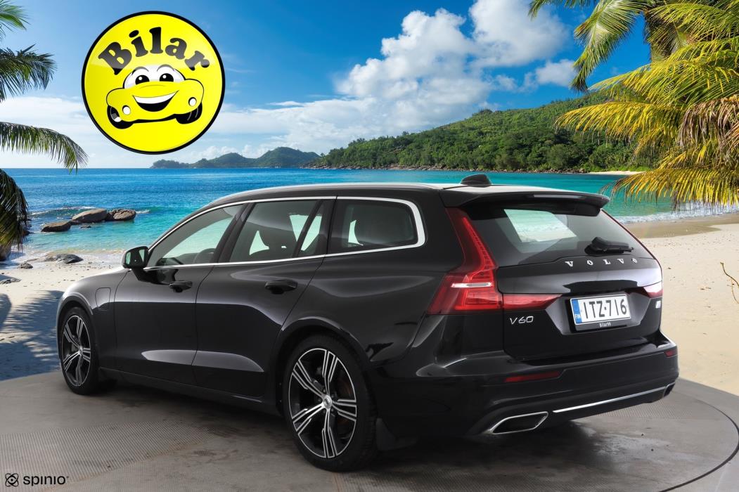VOLVO V60 2021