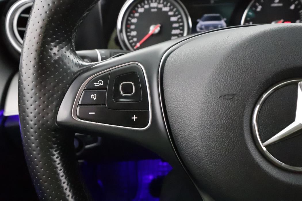 MERCEDES-BENZ E 2016