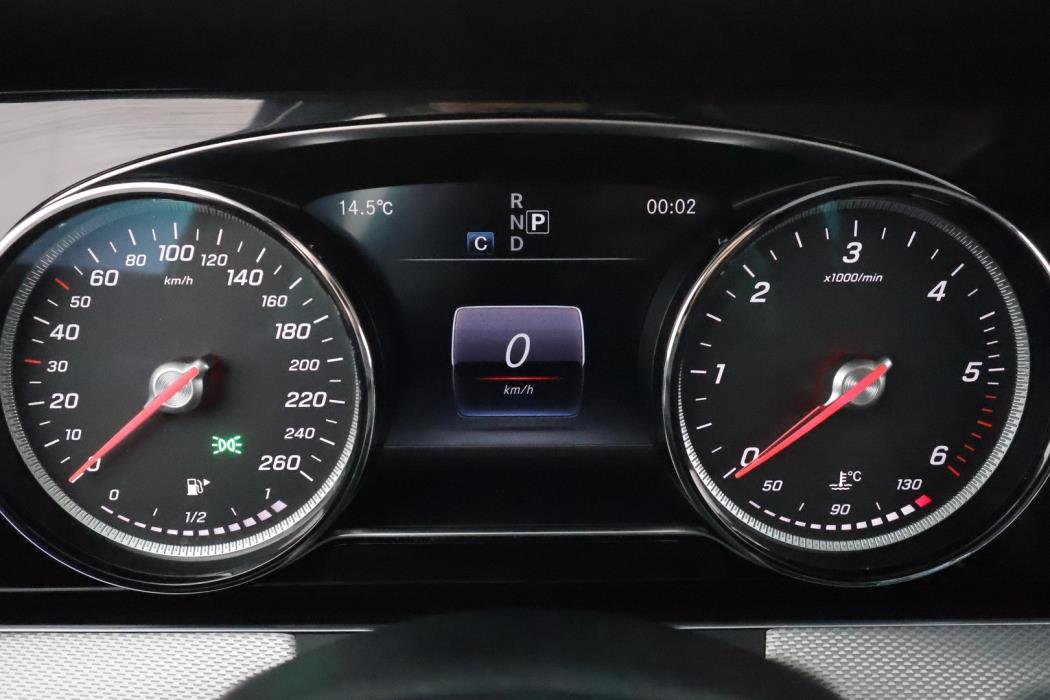 MERCEDES-BENZ E 2016