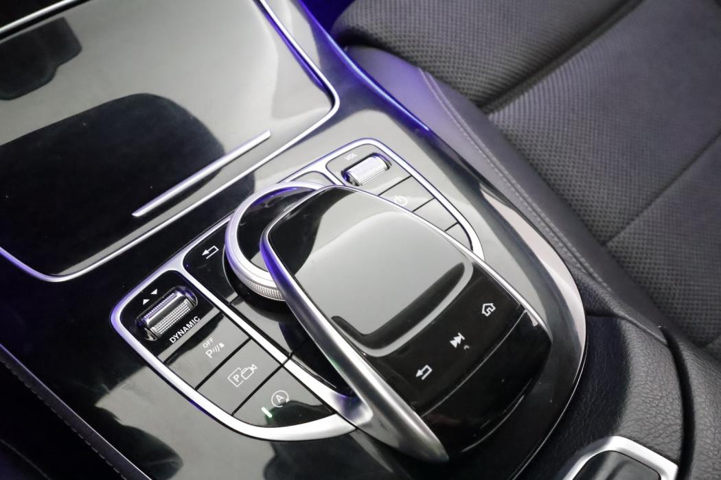 MERCEDES-BENZ E 2016