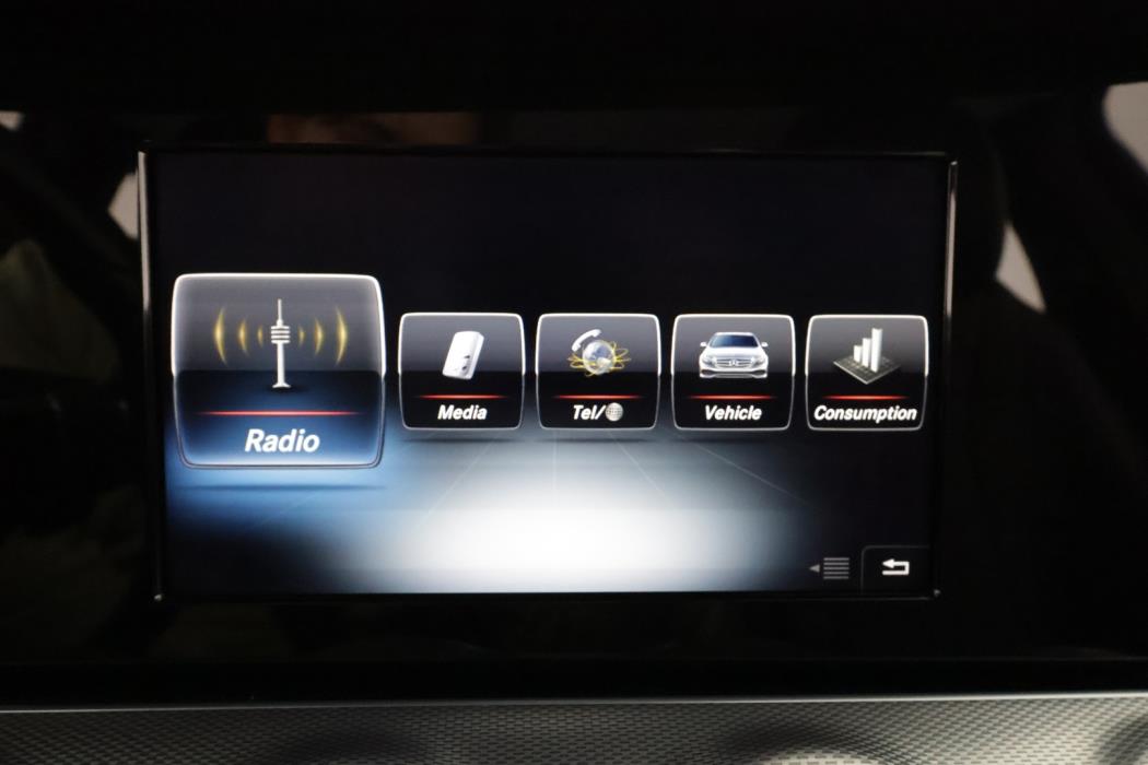 MERCEDES-BENZ E 2016