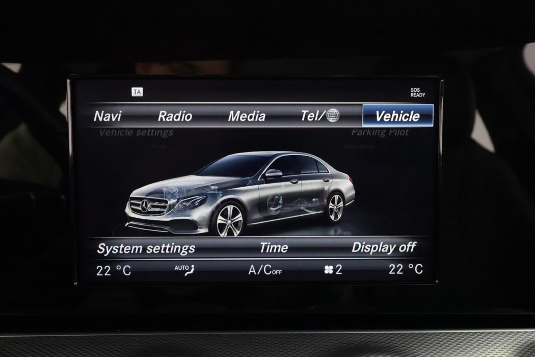 MERCEDES-BENZ E 2016