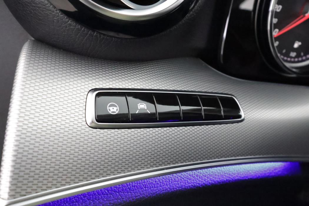 MERCEDES-BENZ E 2016