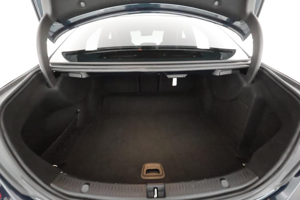 MERCEDES-BENZ E 2016