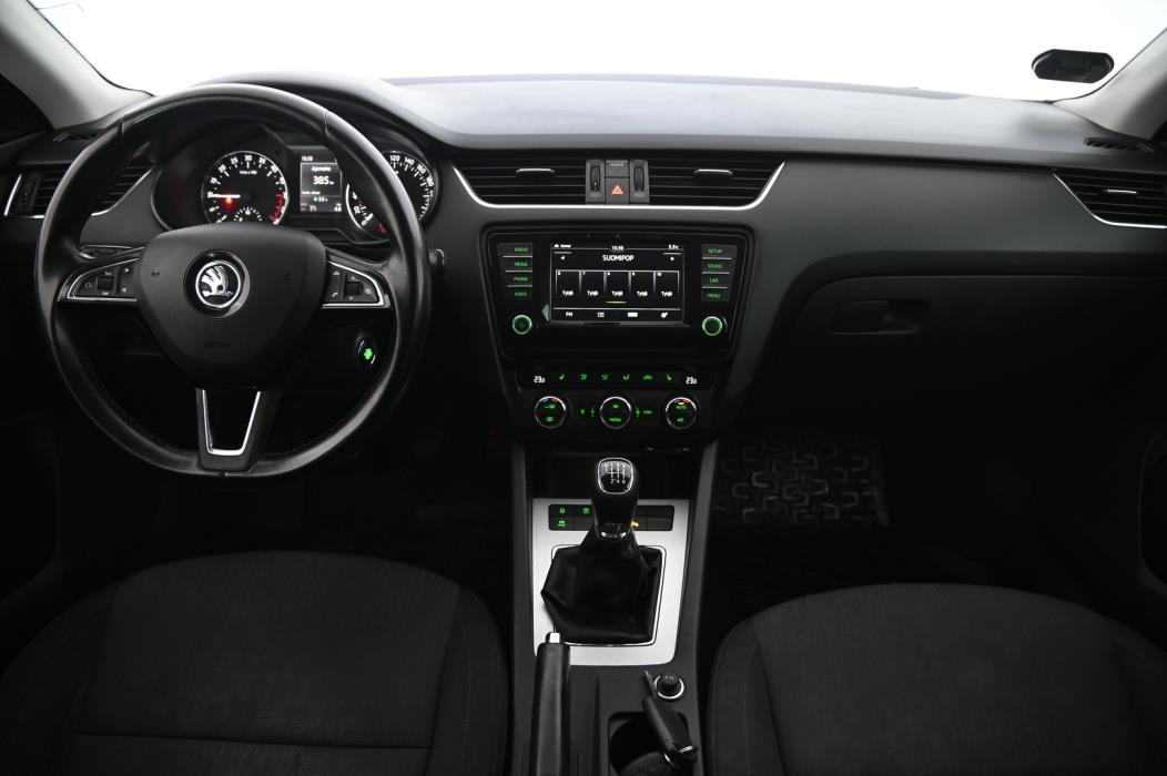 SKODA Octavia 2016