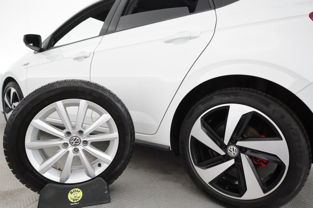 VOLKSWAGEN Polo 2018