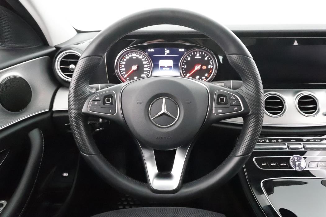 MERCEDES-BENZ E 2018