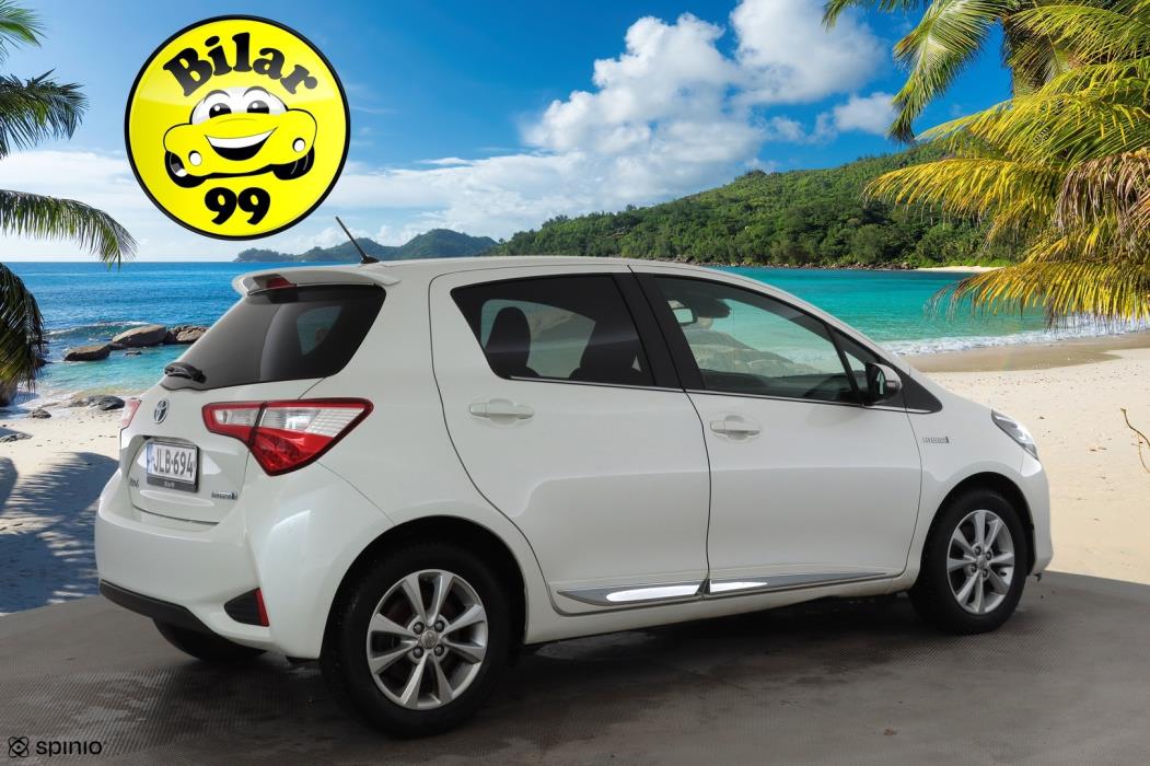 TOYOTA Yaris 2019