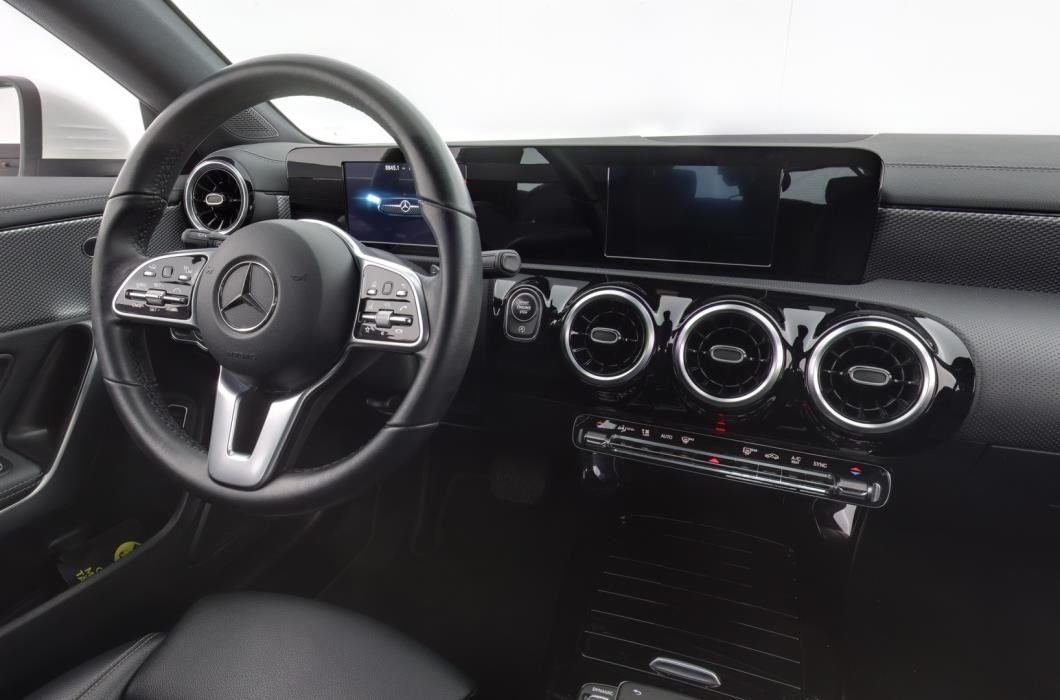 MERCEDES-BENZ CLA 2021