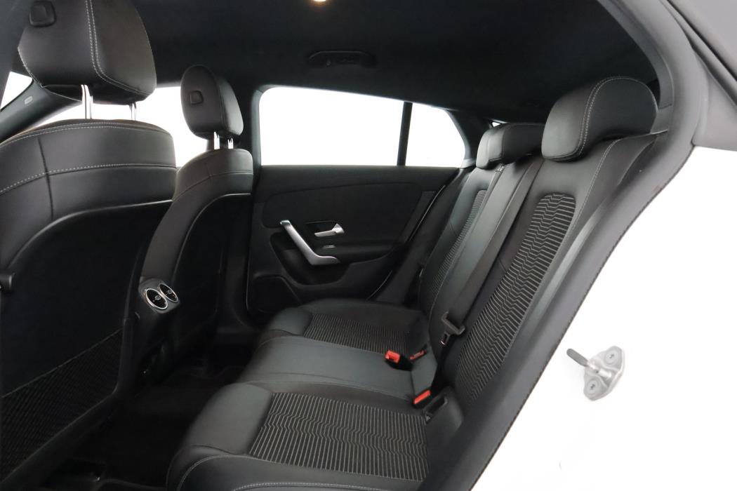 MERCEDES-BENZ CLA 2021