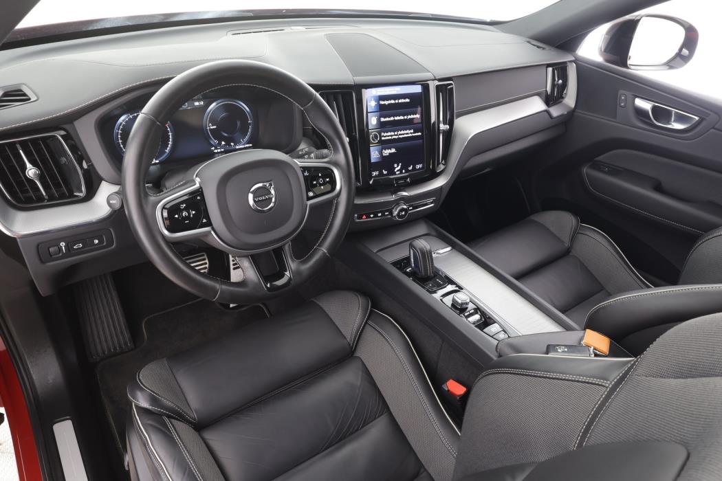 VOLVO XC60 2021