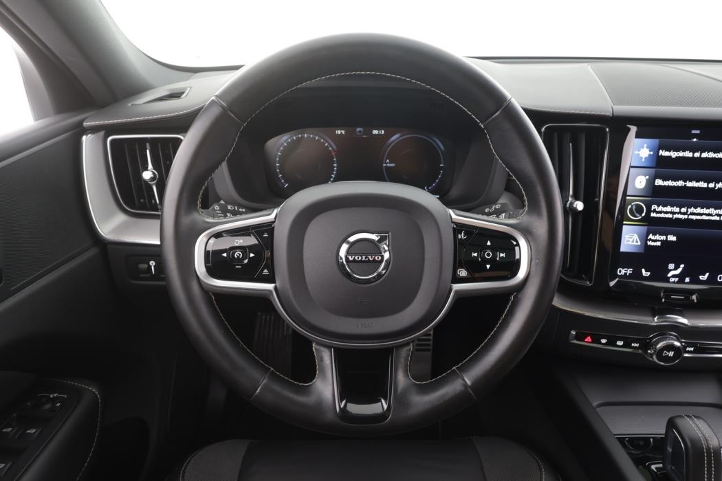 VOLVO XC60 2021