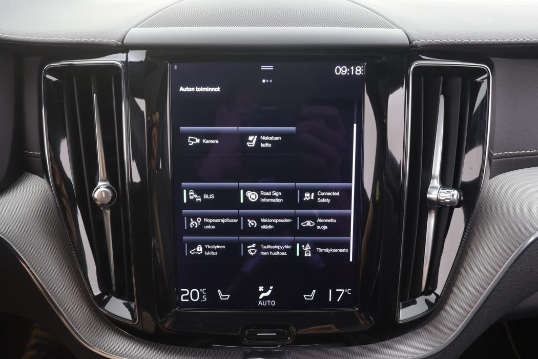 VOLVO XC60 2021