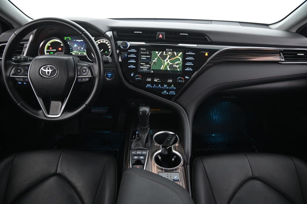 TOYOTA Camry 2019