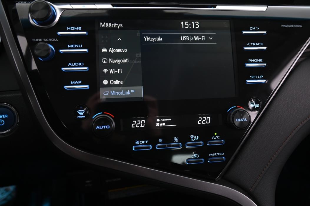 TOYOTA Camry 2019