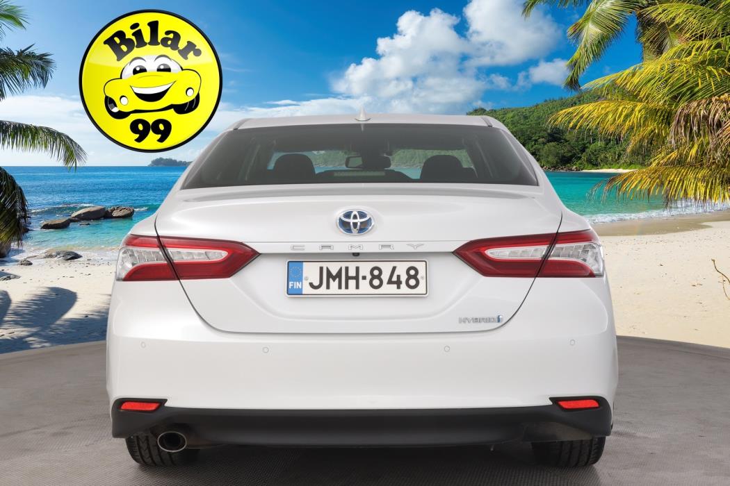 TOYOTA Camry 2019