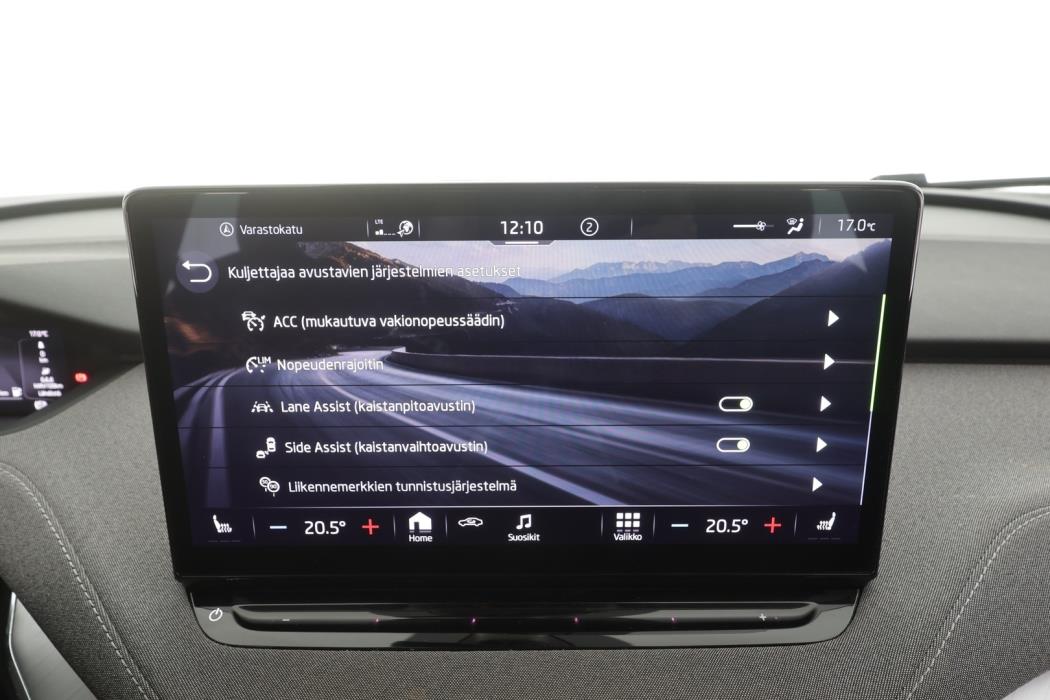 SKODA Enyaq 2023