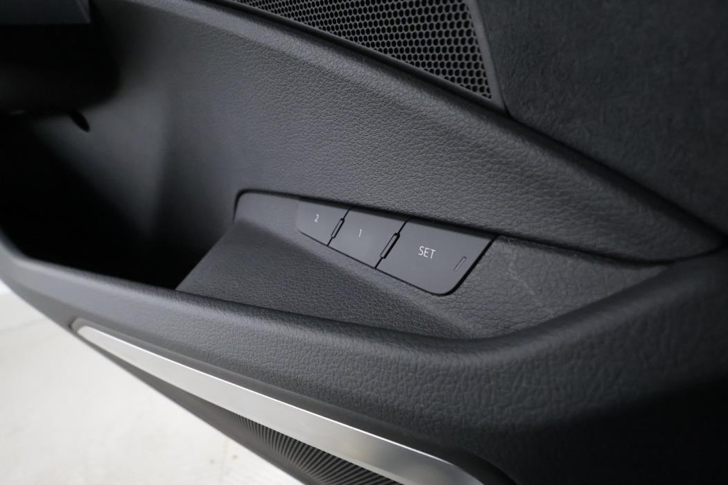 AUDI e-tron 2022