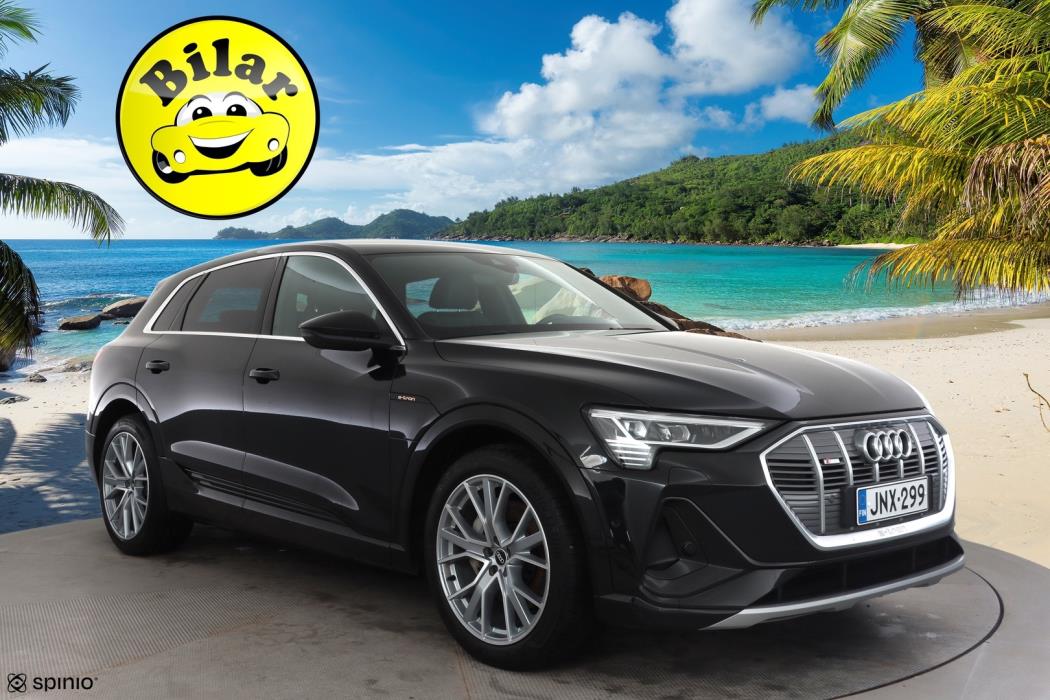 AUDI e-tron 2022