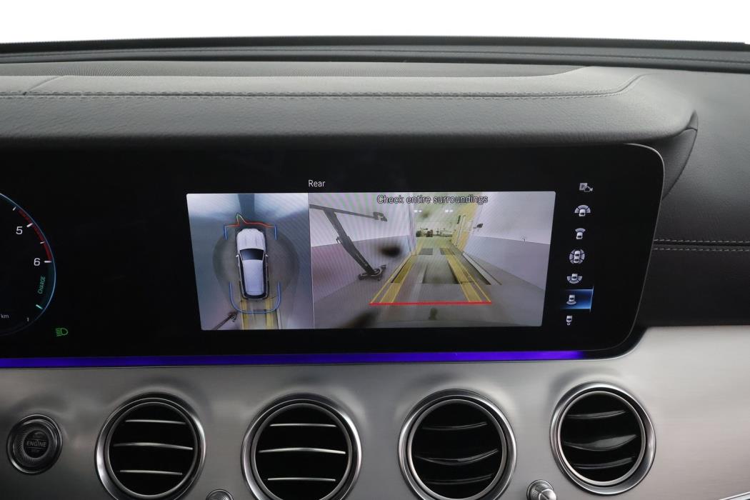 MERCEDES-BENZ E 2021