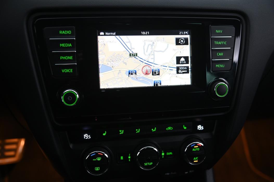 SKODA Octavia 2015