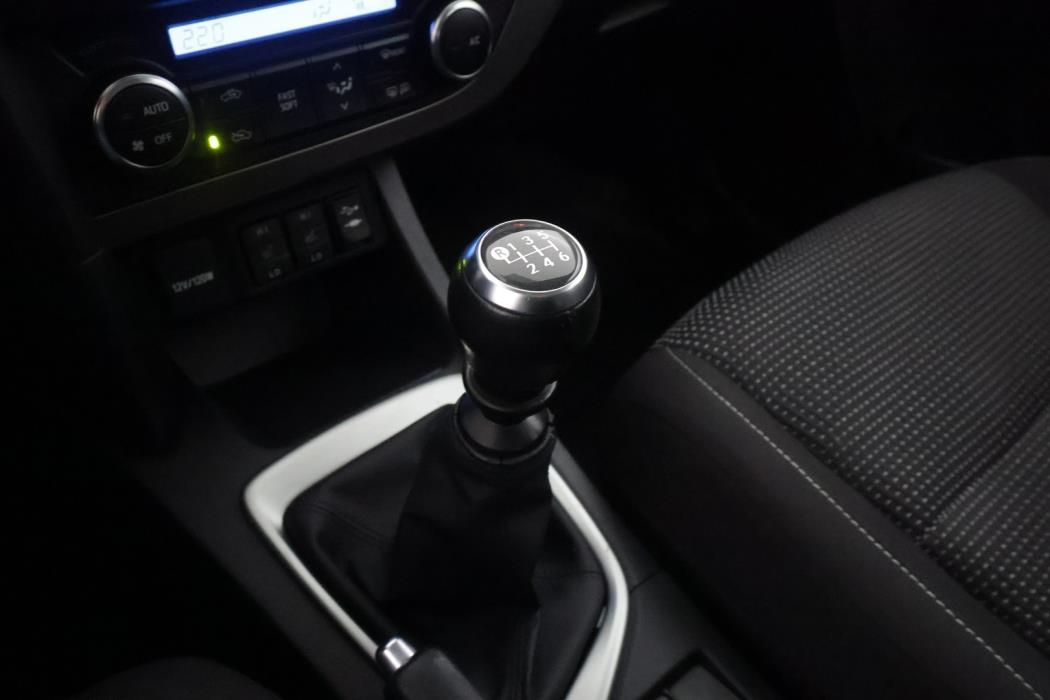 TOYOTA Auris 2014