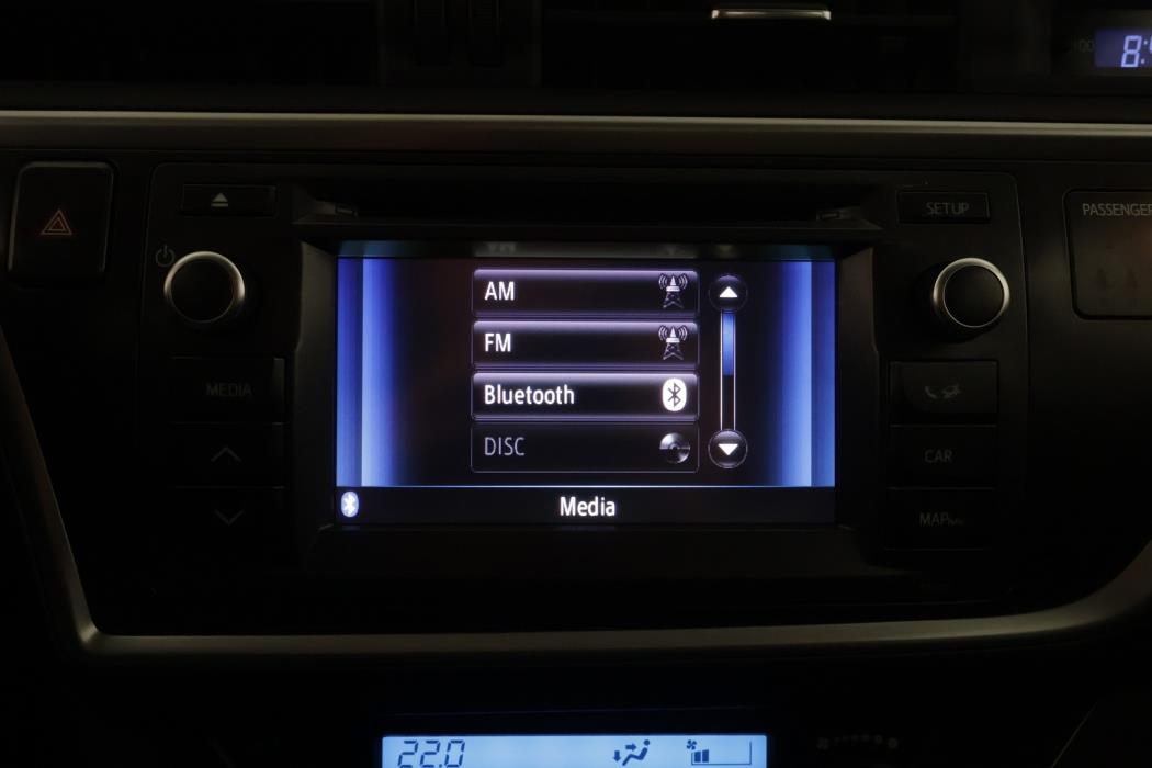 TOYOTA Auris 2014