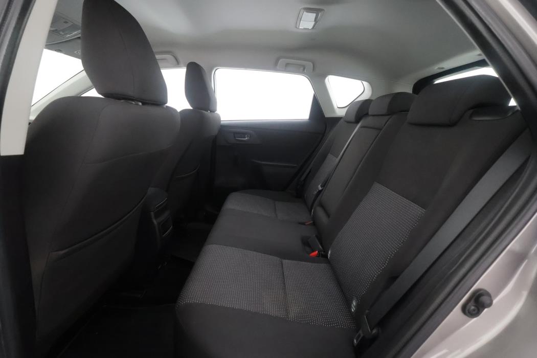 TOYOTA Auris 2014