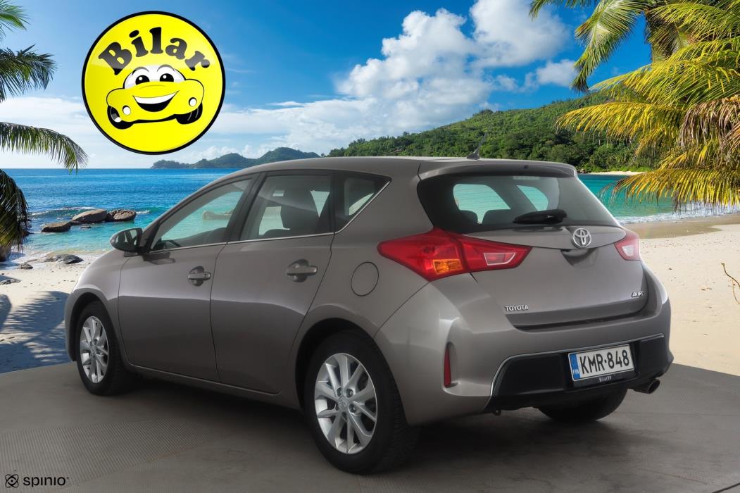 TOYOTA Auris 2014