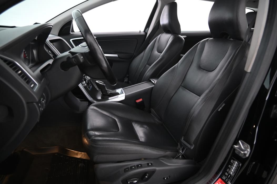 VOLVO XC60 2016