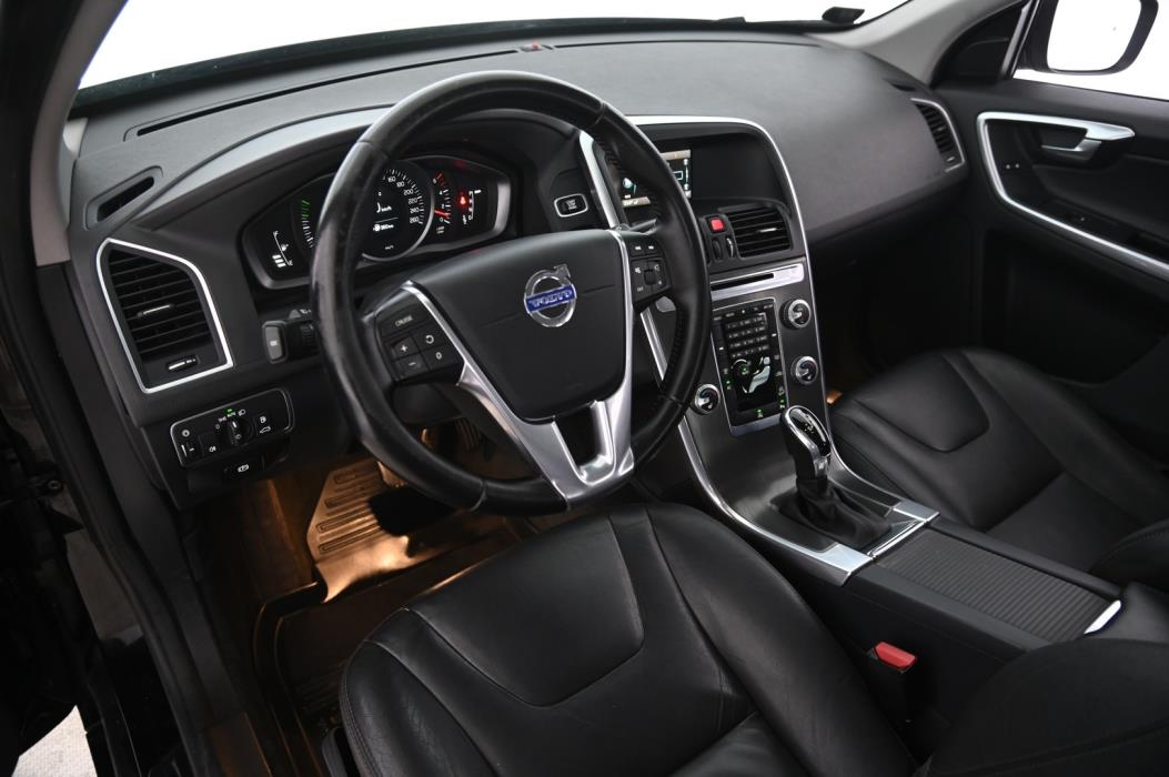 VOLVO XC60 2016