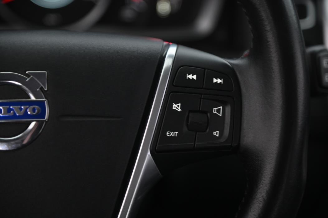 VOLVO XC60 2016