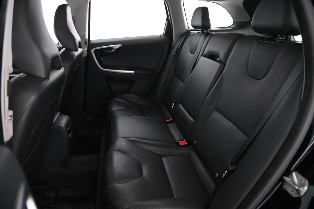 VOLVO XC60 2016