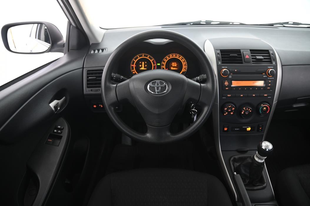 TOYOTA Corolla 2009