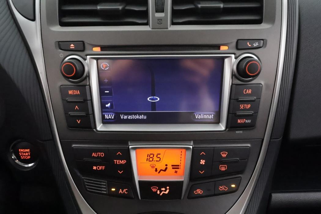 TOYOTA Verso-S 2012