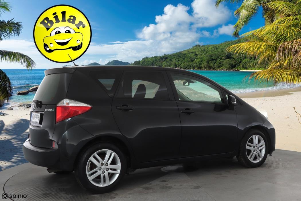 TOYOTA Verso-S 2012