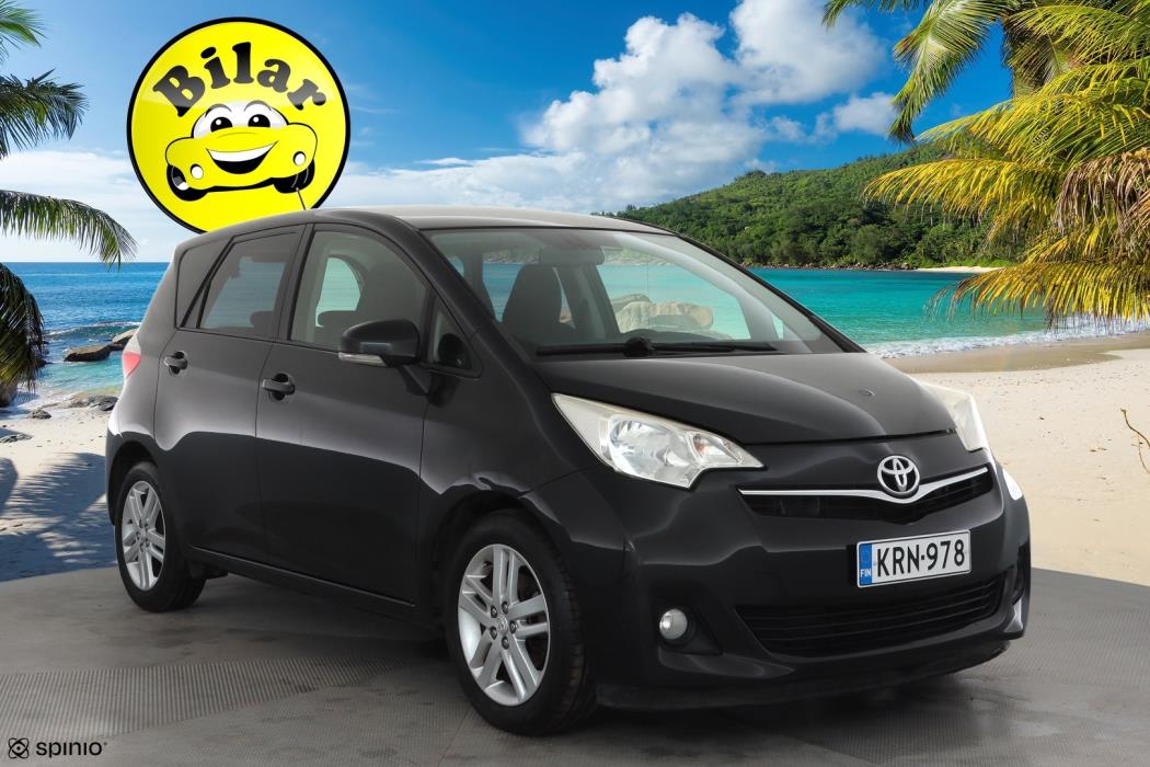 TOYOTA Verso-S 2012