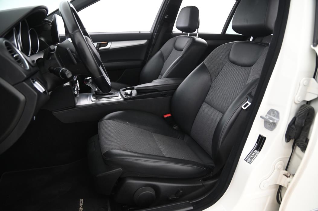 MERCEDES-BENZ C 2011
