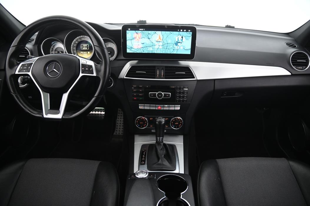 MERCEDES-BENZ C 2011