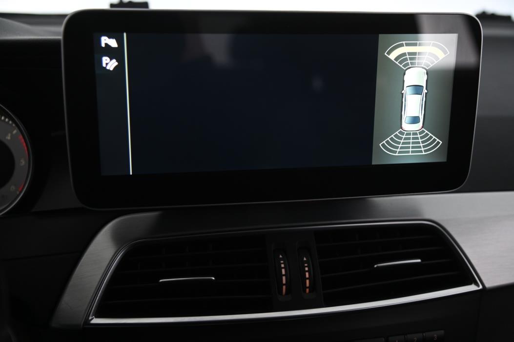 MERCEDES-BENZ C 2011