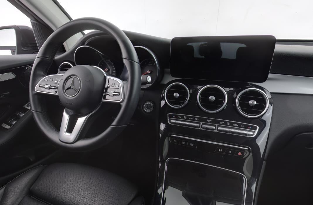MERCEDES-BENZ GLC 2021