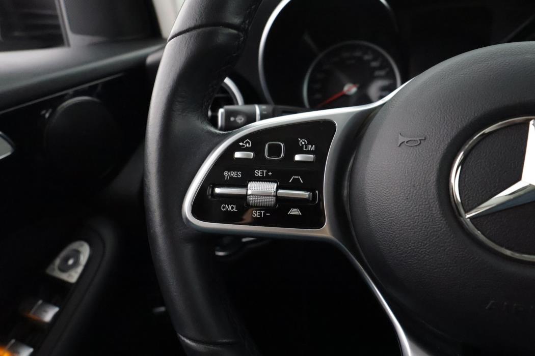 MERCEDES-BENZ GLC 2021
