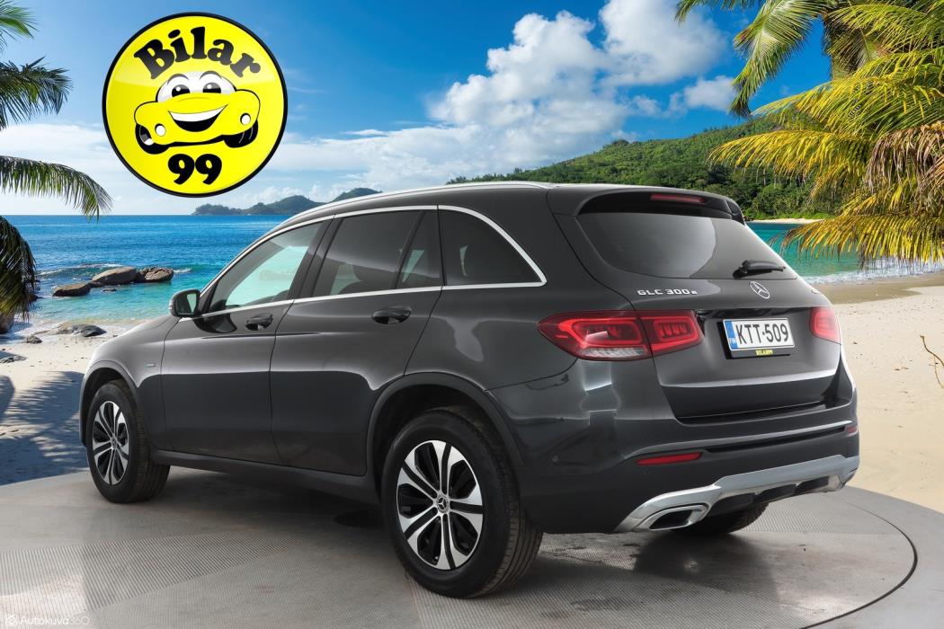 MERCEDES-BENZ GLC 2021