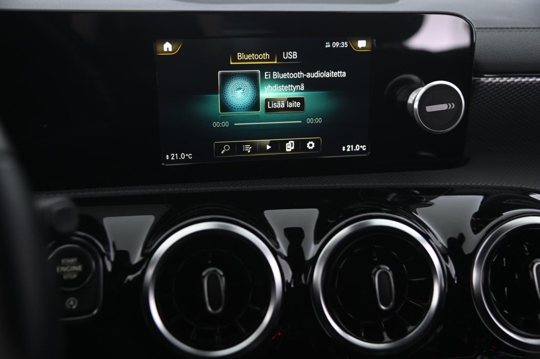 MERCEDES-BENZ CLA 2021