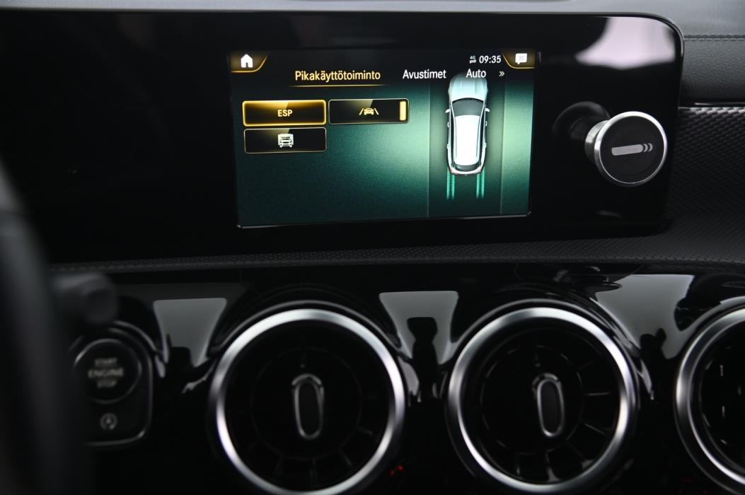 MERCEDES-BENZ CLA 2021