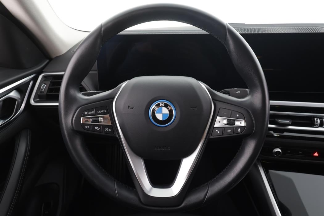 BMW i4 2023