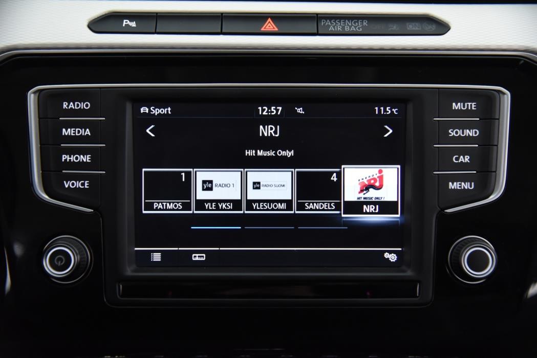 VOLKSWAGEN Passat 2017