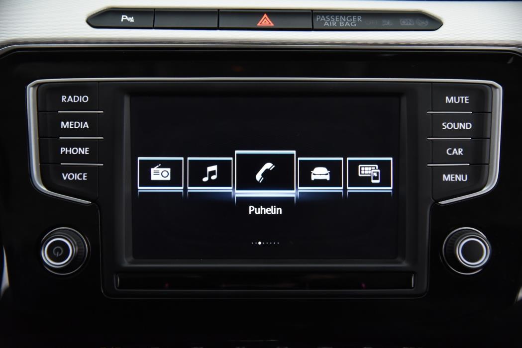 VOLKSWAGEN Passat 2017