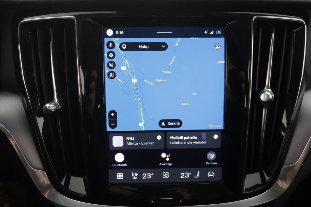 VOLVO V60 2023